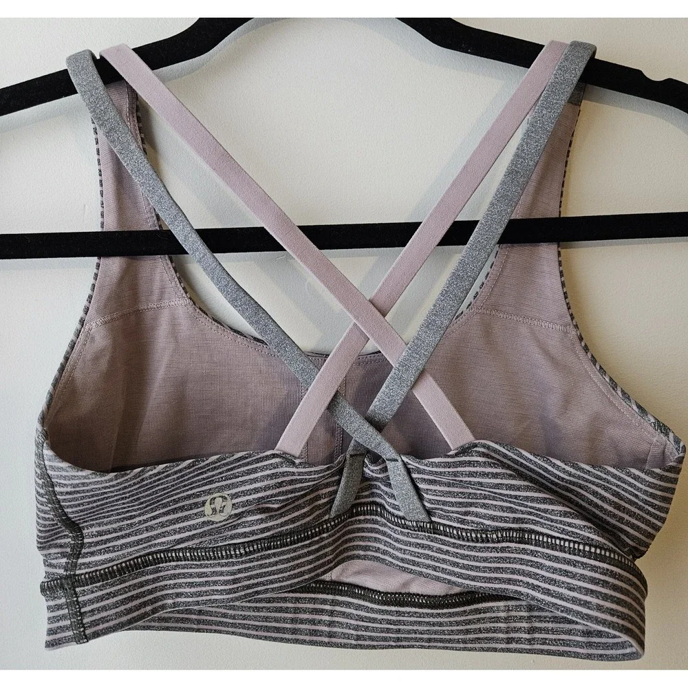Lululemon Women's Energy Crisscross Back Sports Bra Size 6 Purple‎ Gray Striped
